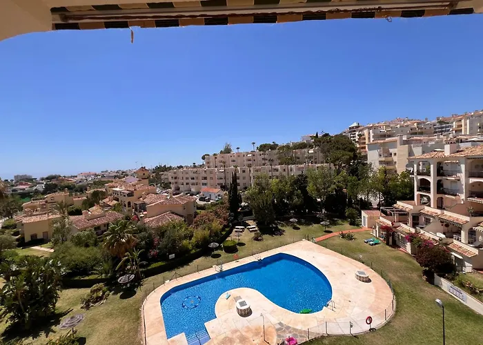 Beautiful2Beds-Near Coast With Pool And Balcony